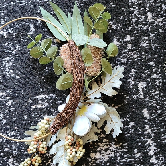 Set of  Gold Ring Front Door, Hallway or Wall Wreath Décor 16" - Picture 9 of 9